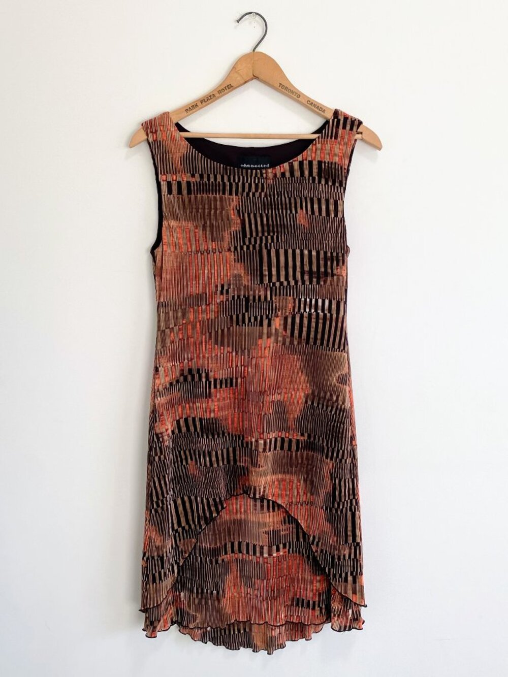 Vintage Orange Plissรฉ Dress with Asymmetric Hem / Y2K